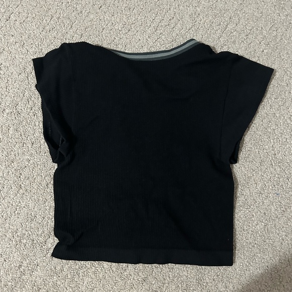 Urban Outfitters Black Crop Top - Picture 2 of 2
